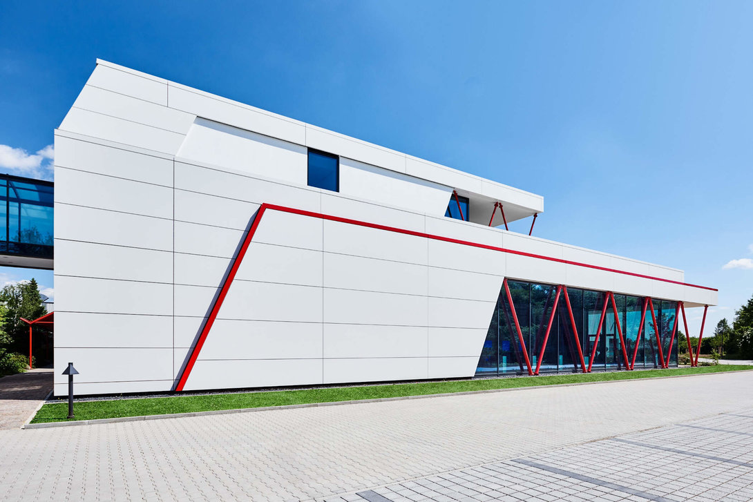 schulungszentrum-seitenansicht